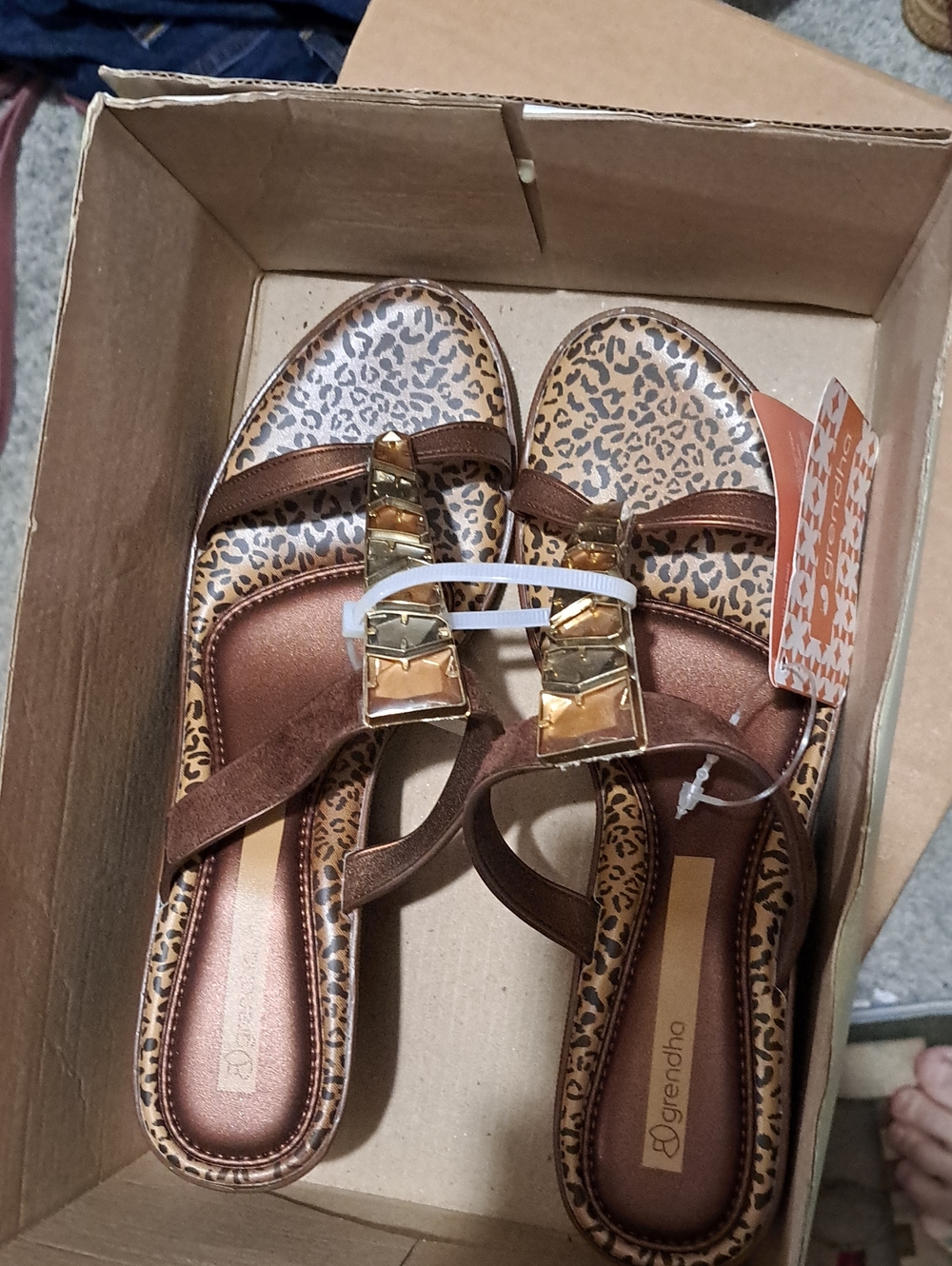 Nwt Grendha 9 Sandels